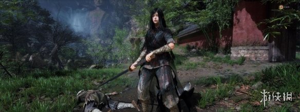 《明末》无常幻化为渡鸦：完美契合！美女总有相似点！