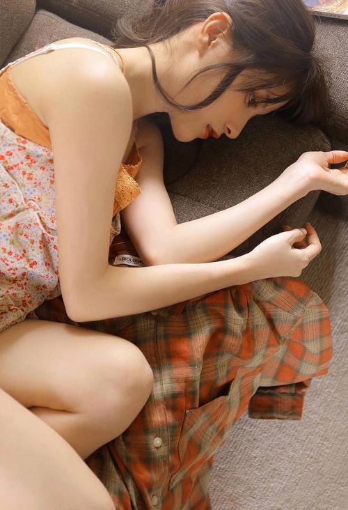 夜里必用蜜柚直播,超人气的手机直播软件 夜里必用蜜柚直播,超人气的手机直播软件